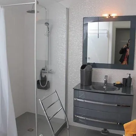 Casa de Férias Jolie Petite Maison Renovee Au Pyla